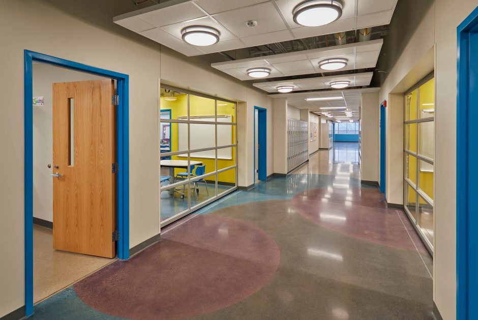 washington-elementary-school-classroom-corridor-with-people