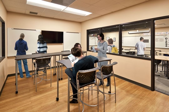 avon-intermediate-east-collaboration-room-with-people