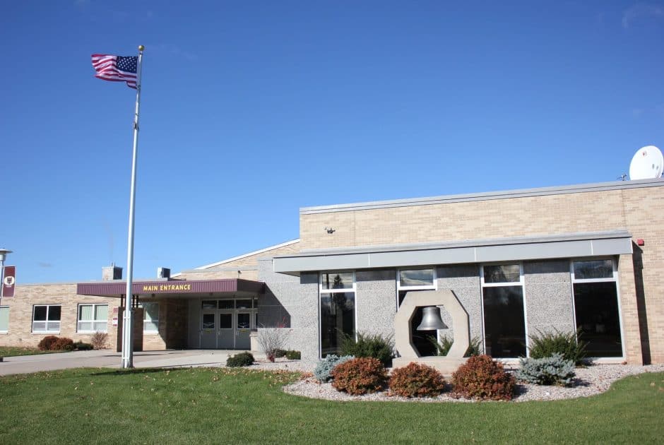 Omro High School exterior