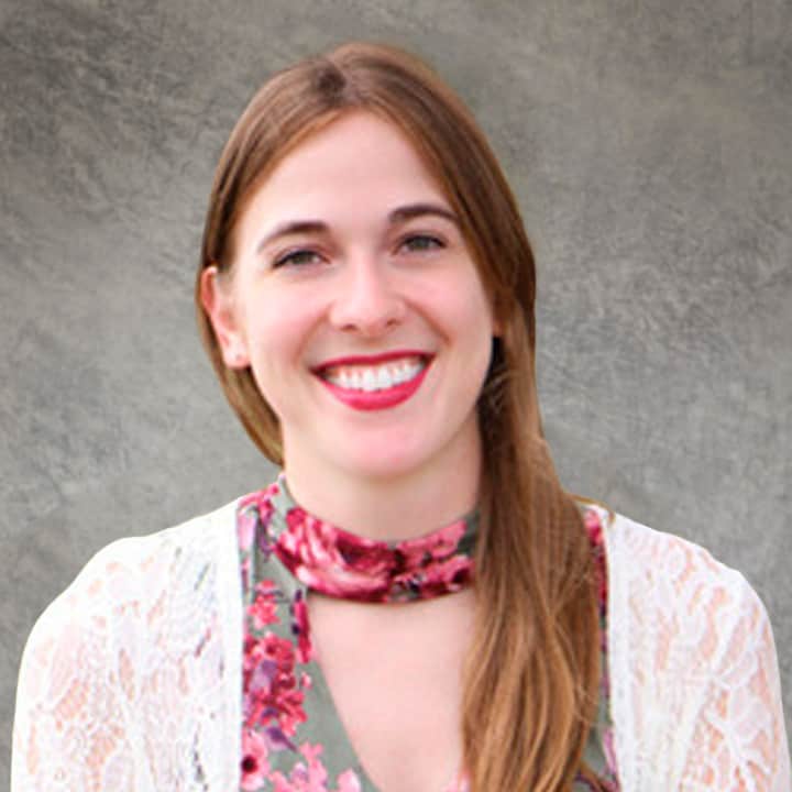 Kealie Petzke Headshot