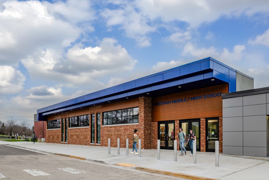 Peshtigo School District Exterior with Students