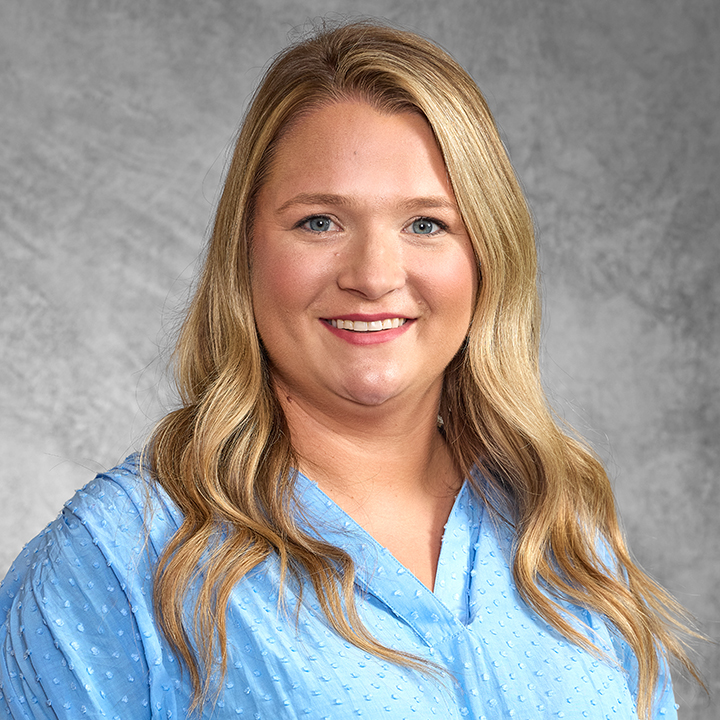 Ali Parker Headshot, Marketing Communications Specialist at Performance Services