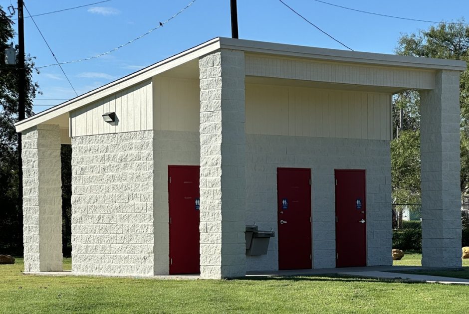 City of Poteet, TX Splashpad Support Building