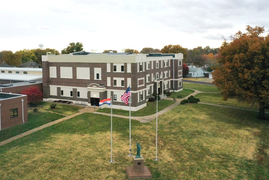 Slater School District Exterior