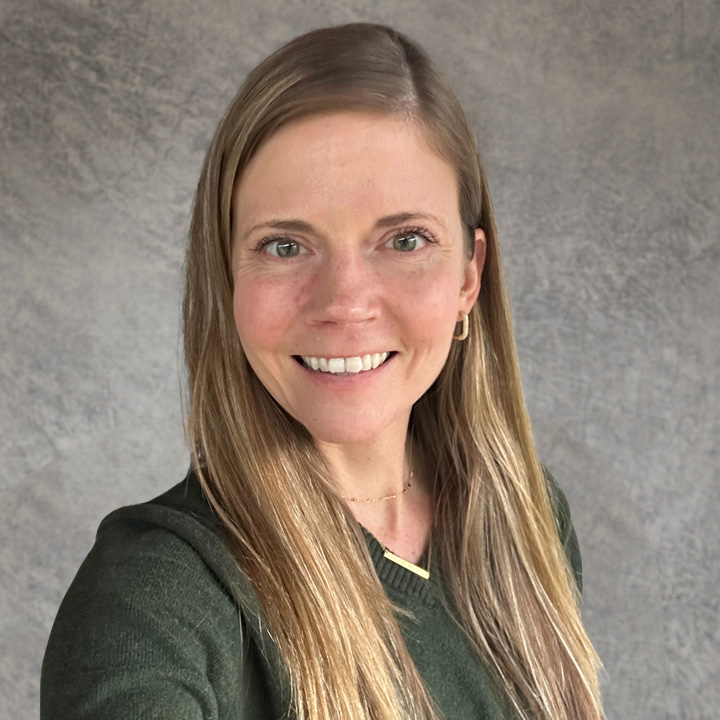 Abby Wisnieski Headshot, Executive Assistant at Performance Services