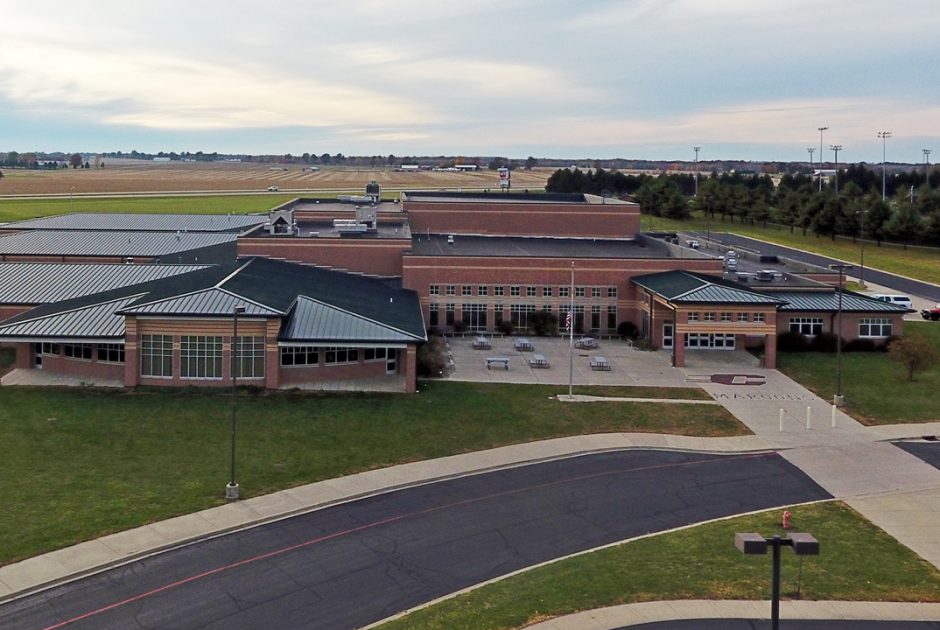 Clinton CUSD 15 Exterior