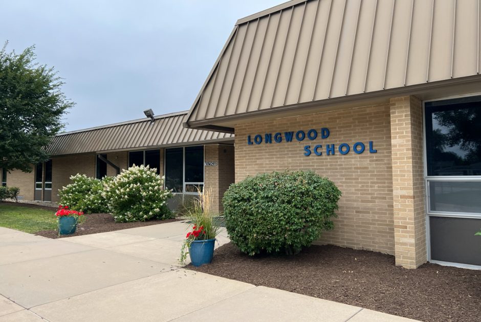 Indian Prairie School District 204 - Longwood Elementary Exterior